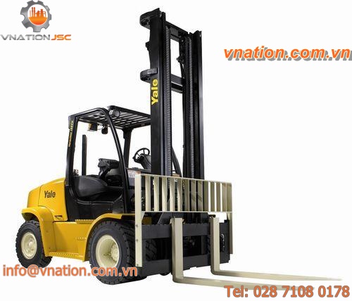 LPG forklift / diesel / ride-on / for the construction industry