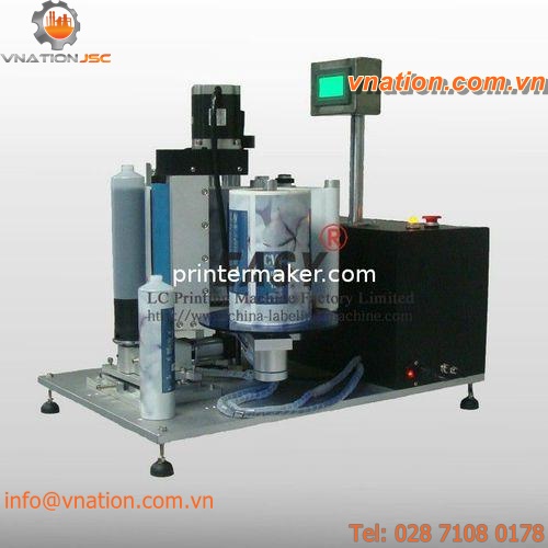 side labeler / horizontal / for containers / for pharmaceutical industry