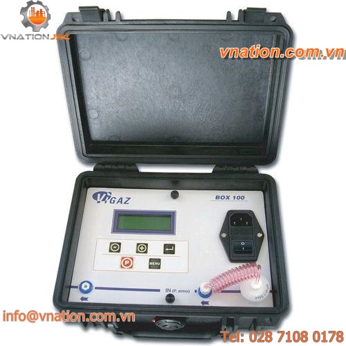 gas analyzer / temperature / portable / waterproof