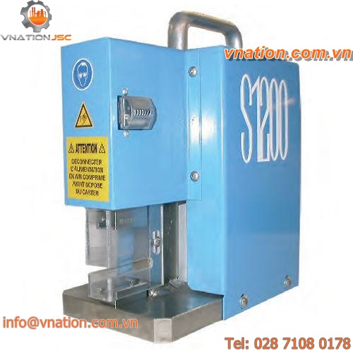 pneumatic press / swaging