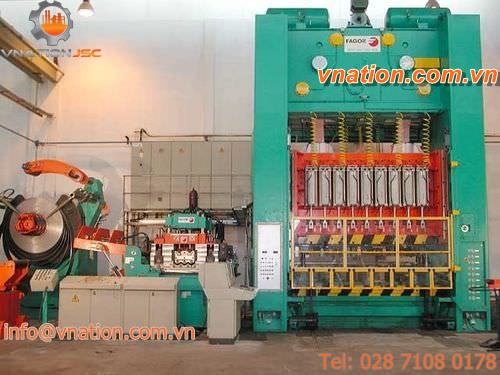 mechanical press / forming / with automatic feeder / transfer