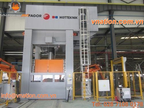 hydraulic press / hardening / hot / with automatic feeder