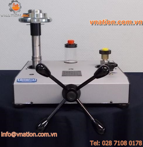 hydraulic deadweight tester / precision 10-3
