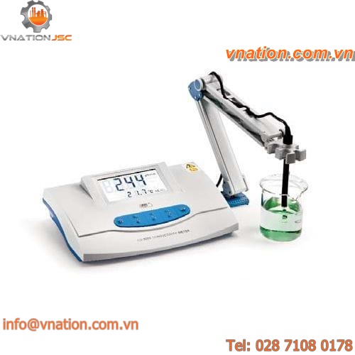 bench-top conductivity meter / laboratory