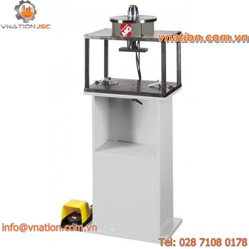 pneumatic press / punching / for aluminum