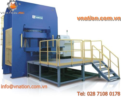 hydraulic press / compression / bridge