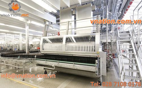 water cleaning machine / automated / for the chemical industry / spray