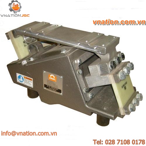 vibrating feeder / electromagnetic / continuous-motion / for solids