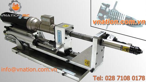 robotic screwing unit / automatic feed