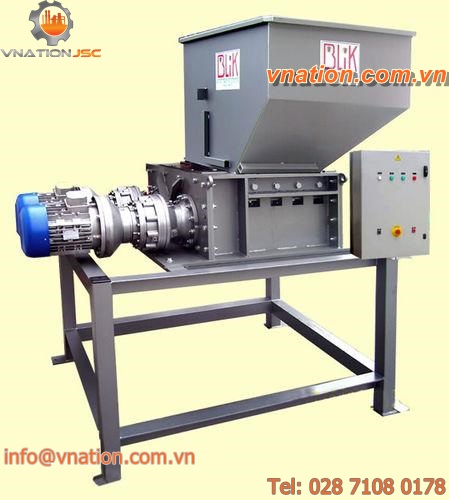 four-shaft shredder / plastics / for metal / for wood