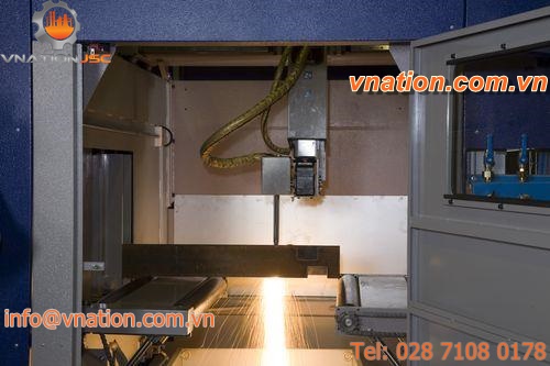 plasma cutting robotic cell / for profiles