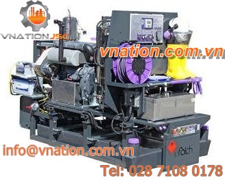 hot water cleaner / diesel engine / stationary / with tank