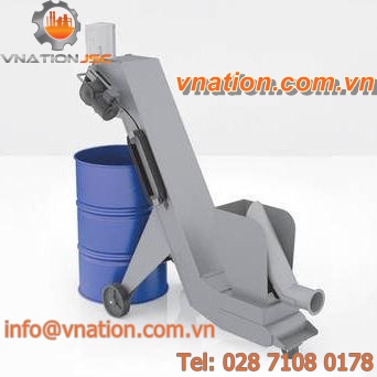 chip conveyor / mobile / height-adjustable / inclined