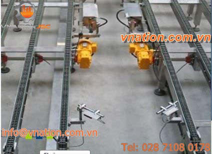 chain conveyor / for bottle packs / horizontal / transport
