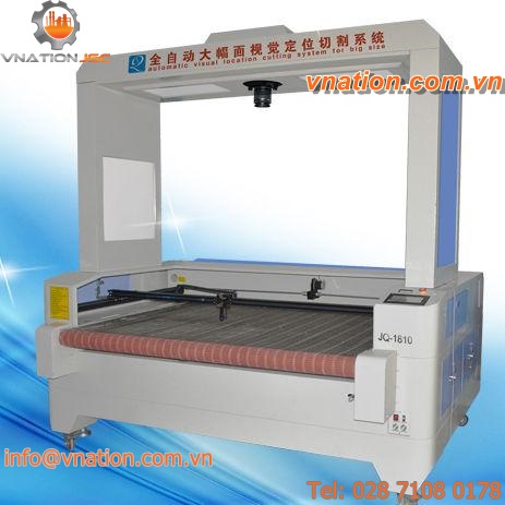 textile cutting machine / CO2 laser / for the automotive industry / for industrial applications
