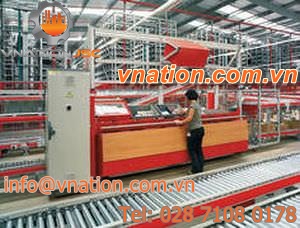 pick-to-tote order-picking system