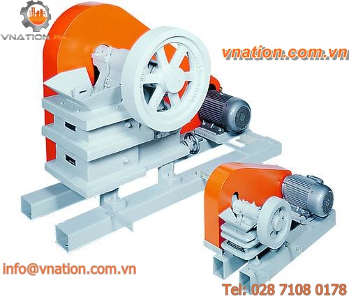 jaw crusher / cone / double-roll / stationary