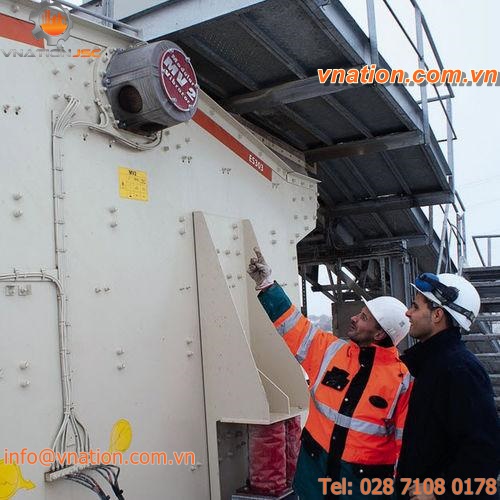 circular vibrating screener / for powders