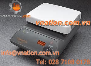 laboratory hot plate / digital