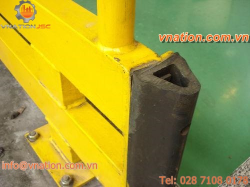 rubber bumper rail